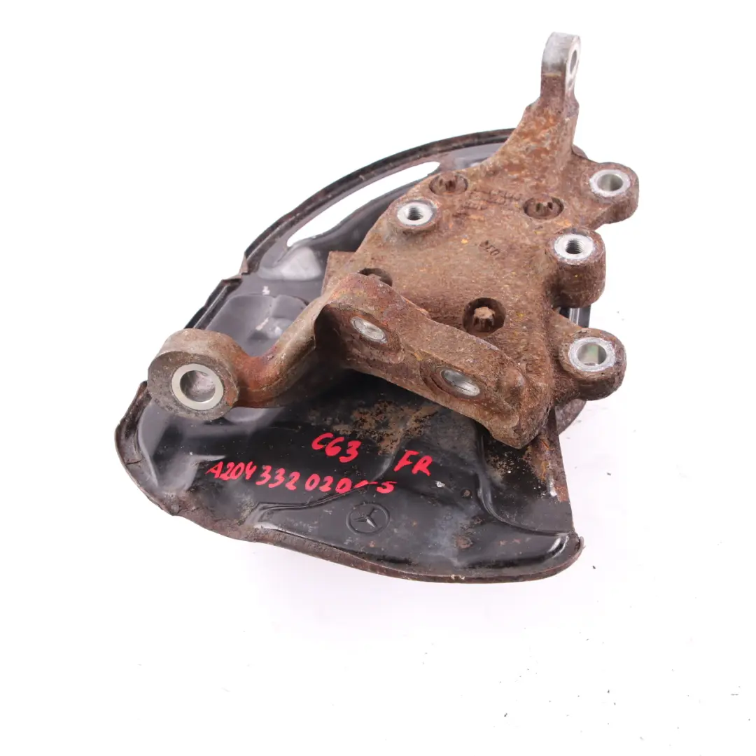 C63 AMG Porta Ruota Anteriore Destra Sospensione Hub Mount per Mercedes W204 con numero di parte A2043324201 Mercedes W204 C63 AMG Porta Ruota Anteriore Destra Sospensione Hub Mount - SKU A2043324201 - Numero di parte A2043324201