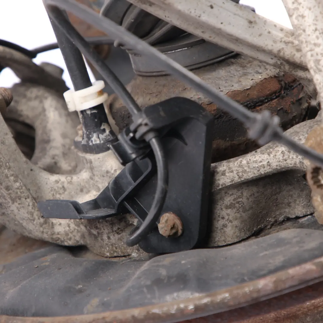 Noga Zawieszenia Piasta Tylna Lewa A2043500341 do Mercedes W204 220 CDI o numerze A2033503908 Mercedes W204 220 CDI Noga Zawieszenia Piasta Tylna Lewa A2043500341 - SKU A2043500341-1 - Numer Części A2033503908