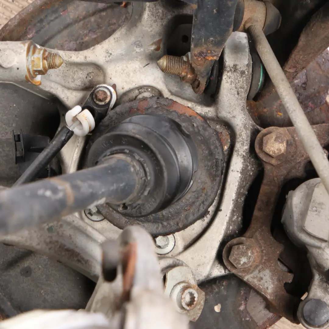 Mercedes W207 E 220 Zawieszenie Zwrotnica Tylna Lewa Tył Lewy - SKU A2043500341-6 - Numer Części A2043500341