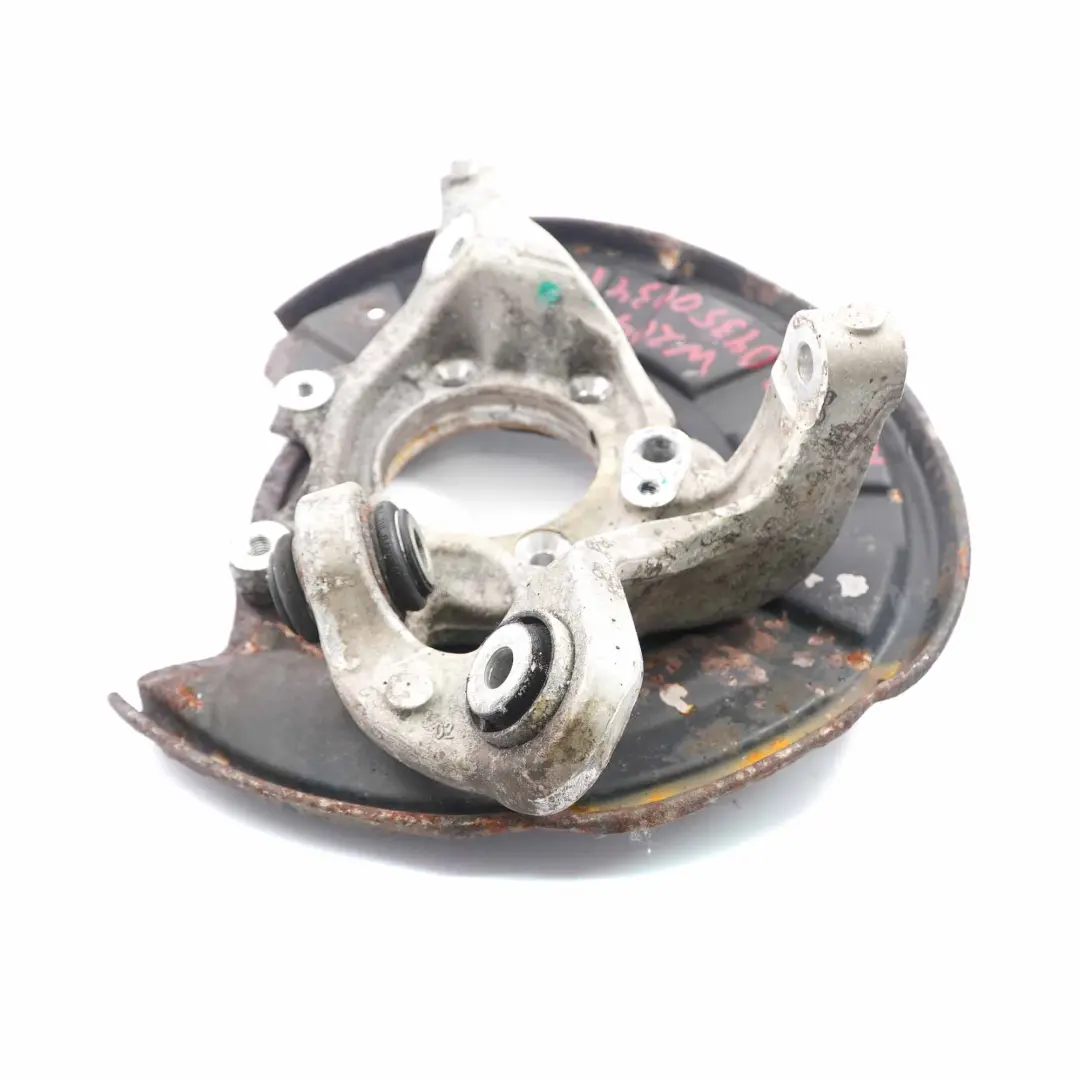 Zwrotnica Piasta Koła Lewy Tył do Mercedes W204 o numerze A2043500341 Mercedes W204 Zwrotnica Piasta Koła Lewy Tył - SKU A2043500341-8 - Numer Części A2043500341