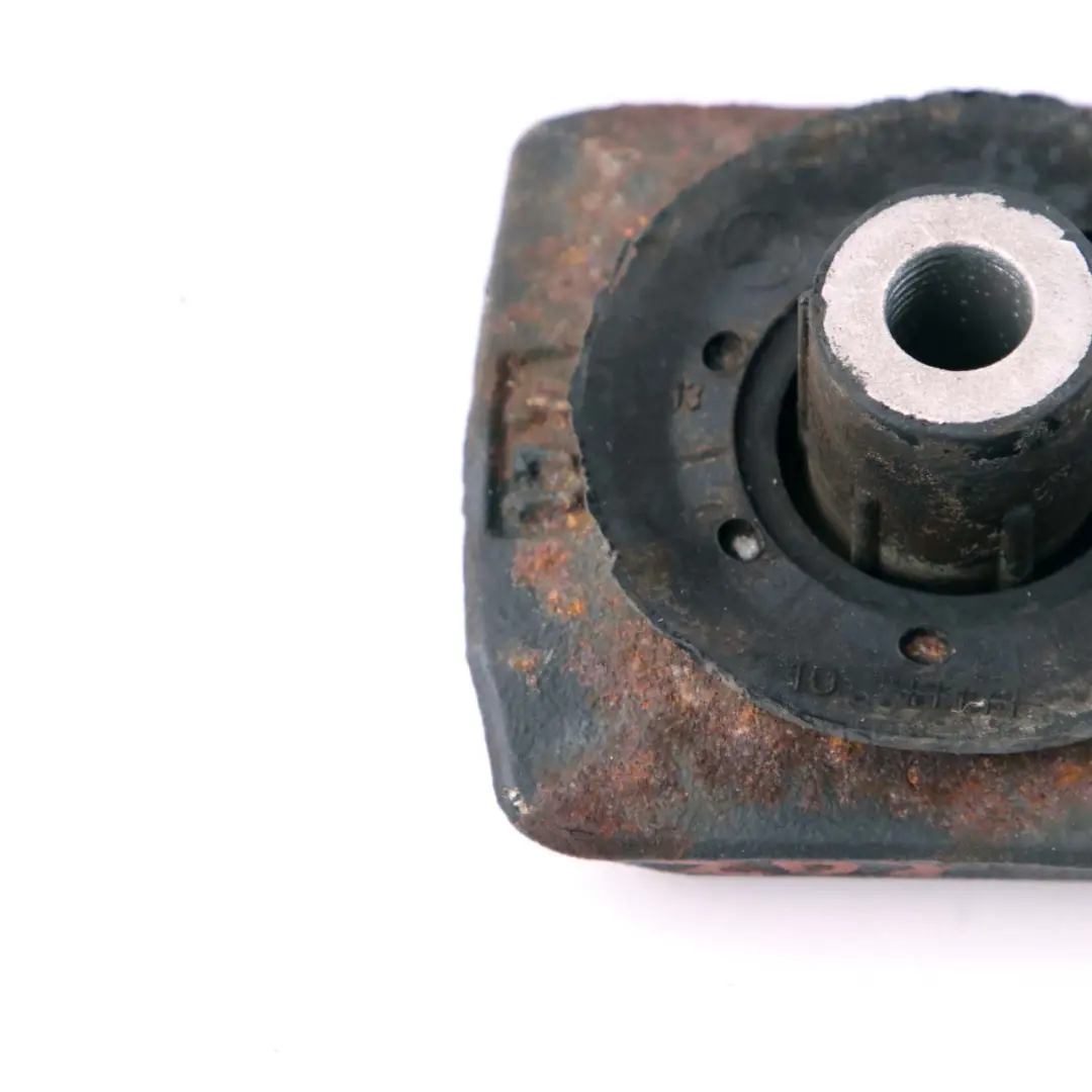  Amortiguador Vibraciones Mercedes W212 Trasero Derecho Subchasis Absorbedor - SKU A2043500472 - Número de pieza A2043500472