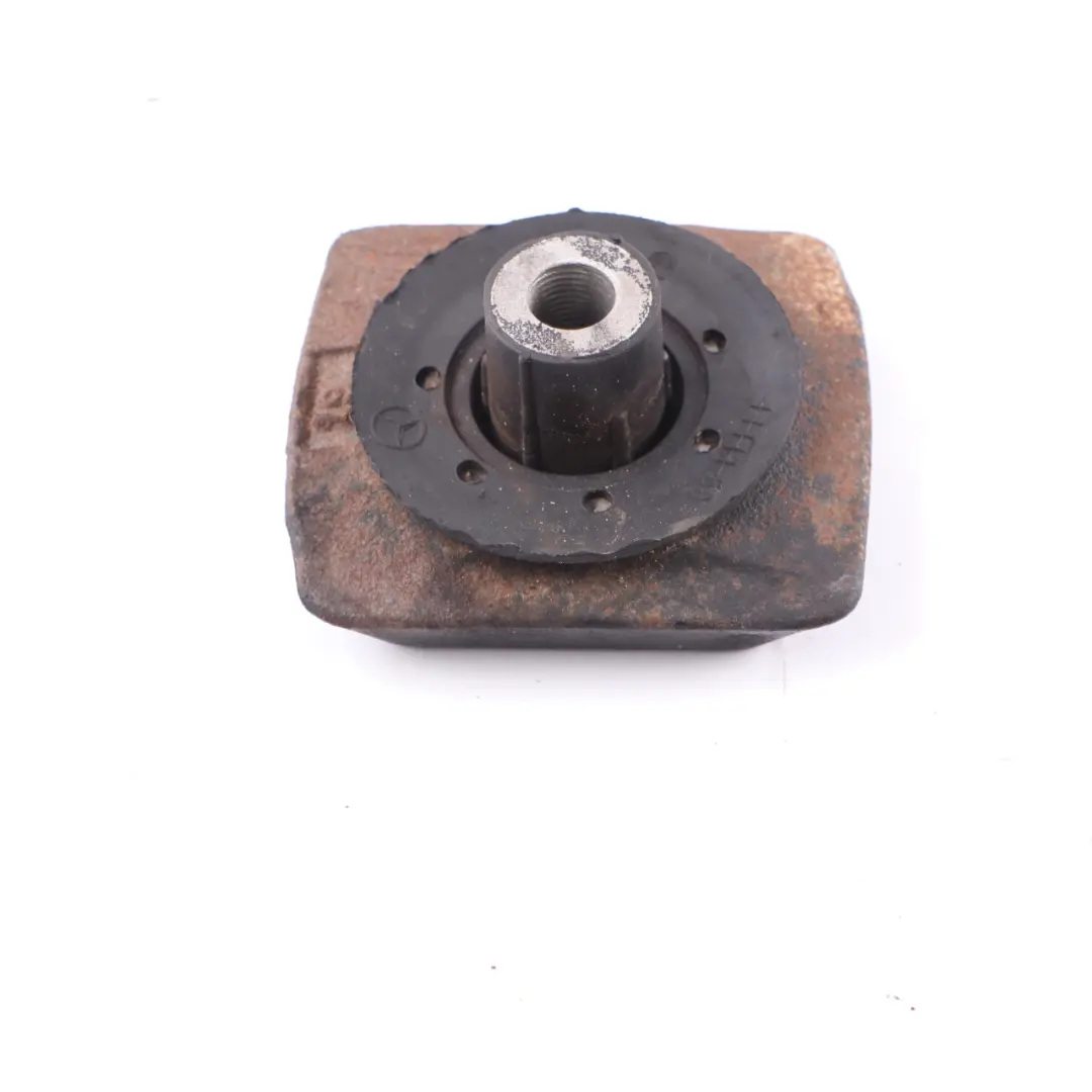  Antivibrante Mercedes W639 Supporto Differenziale Asse Posteriore A6393500472 - SKU A2043500572 - Numero di parte A2043500572
