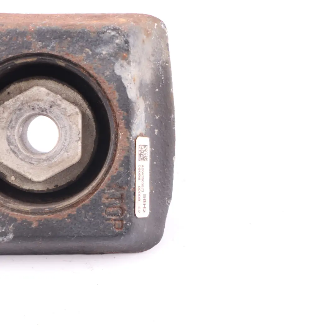 Antivibrante Mercedes W639 Supporto Differenziale Asse Posteriore A6393500472 per con numero di parte A2043500572 Antivibrante Mercedes W639 Supporto Differenziale Asse Posteriore A6393500472 - SKU A2043500572 - Numero di parte A2043500572