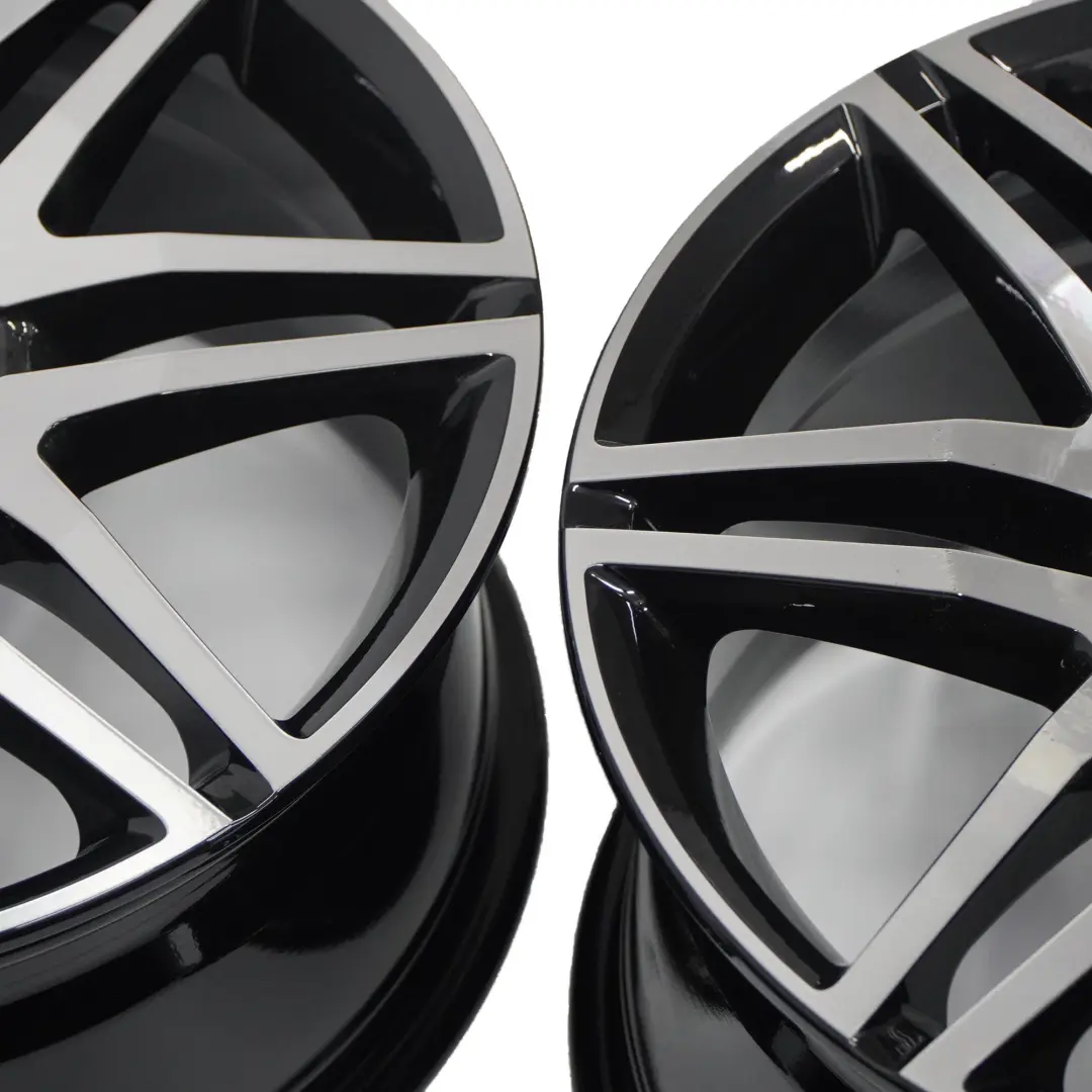 4x AMG Leichtmetallfelge 18" 7,5J/8,5J 7 Doppelspeiche poliert Mercedes W204 - SKU A2044010604/A2044010704-SET - Teilenummer A2044010604/A2044010704