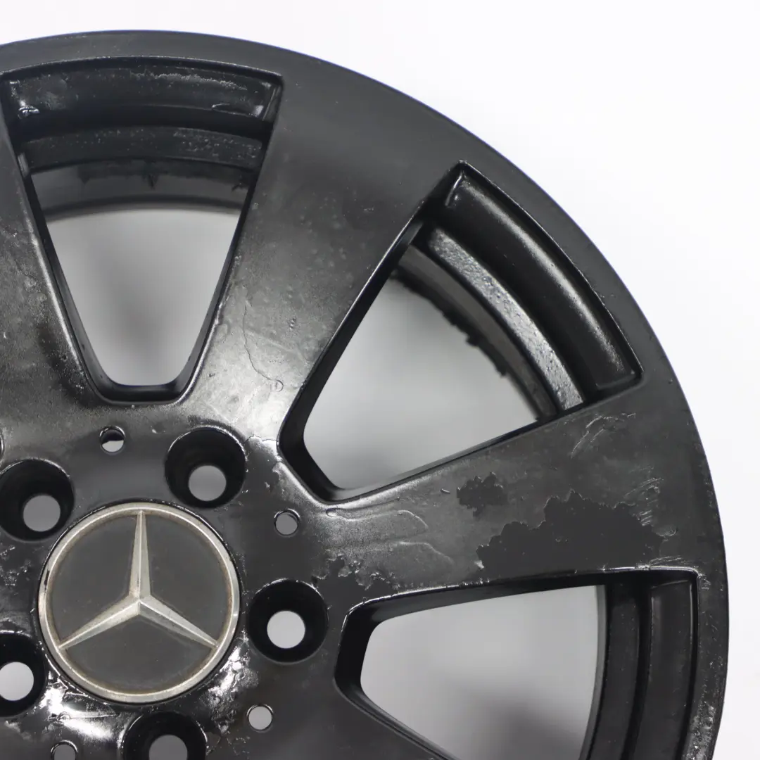 Cerchio in lega nero a 7 fori 16" ET:43 7J per Mercedes W204 con numero di parte A2044011102 Mercedes W204 Cerchio in lega nero a 7 fori 16" ET:43 7J - SKU A2044011102-3 - Numero di parte A2044011102