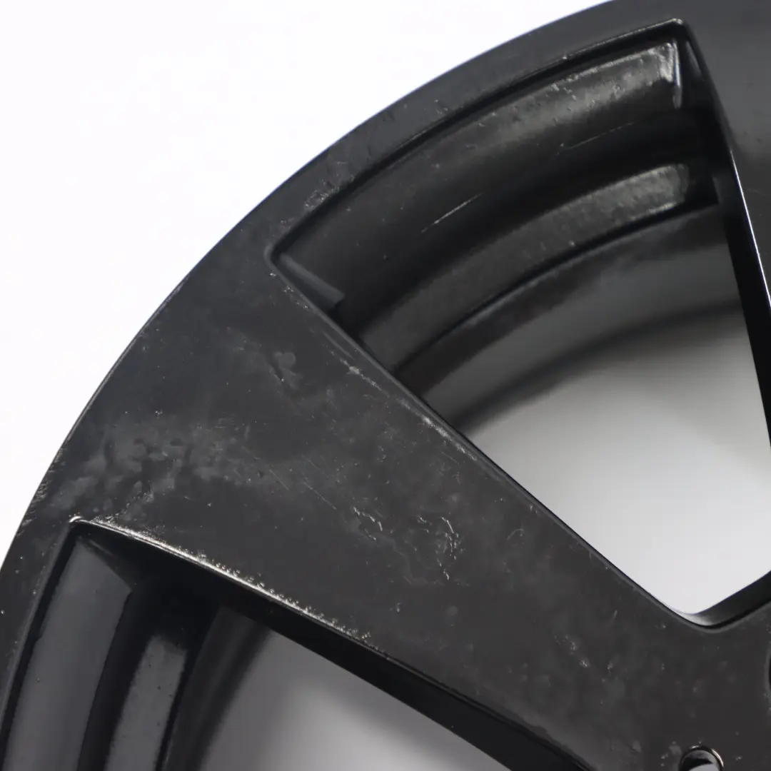 Cerchio in lega nero a 7 fori 16" ET:43 7J per Mercedes W204 con numero di parte A2044011102 Mercedes W204 Cerchio in lega nero a 7 fori 16" ET:43 7J - SKU A2044011102-4 - Numero di parte A2044011102