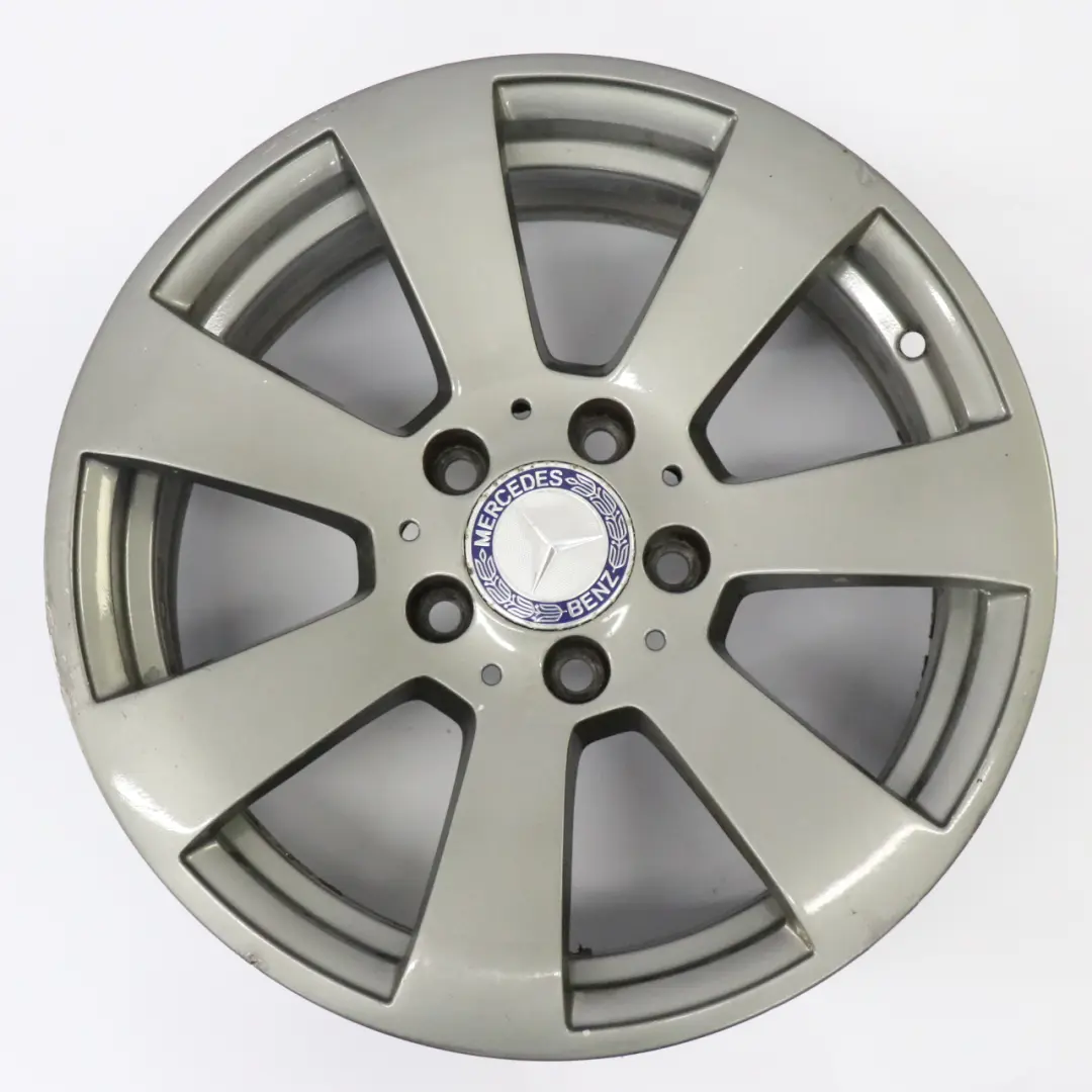 Llanta de aleación gris Mercedes W204 de 7 agujeros 16" ET:43 7J para con número de pieza A2044011102 Llanta de aleación gris Mercedes W204 de 7 agujeros 16" ET:43 7J - SKU A2044011102-9 - Número de pieza A2044011102