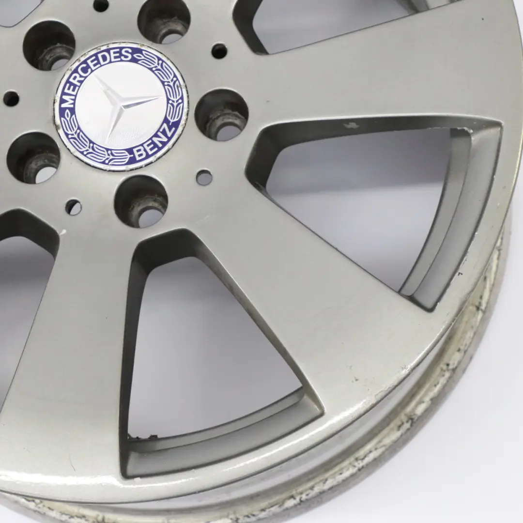 Llanta de aleación gris Mercedes W204 de 7 agujeros 16" ET:43 7J para con número de pieza A2044011102 Llanta de aleación gris Mercedes W204 de 7 agujeros 16" ET:43 7J - SKU A2044011102-9 - Número de pieza A2044011102