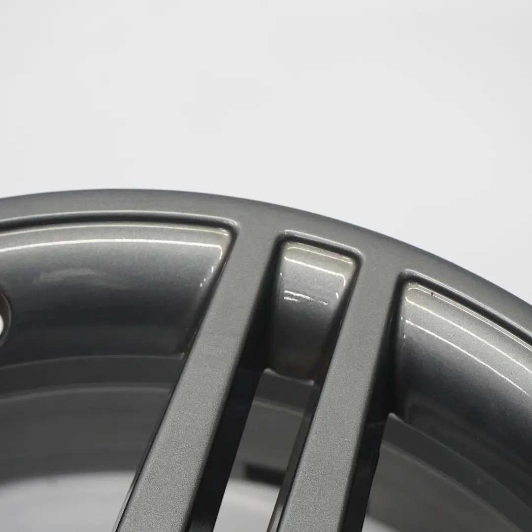 Grigio Cerchio lega 17" 6 Doppi raggi ET:47 7,5J per Mercedes W204 AMG con numero di parte A2044014502 Mercedes W204 AMG Grigio Cerchio lega 17" 6 Doppi raggi ET:47 7,5J - SKU A2044014502-6 - Numero di parte A2044014502