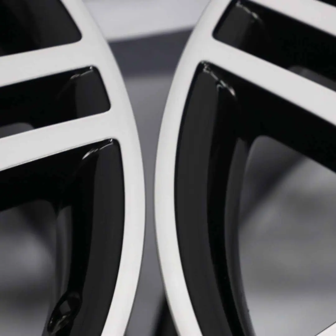 4x AMG Cerchio in lega 17" 7,5J/8,5J 6 a due razze lucidato per Mercedes W204 con numero di parte A2044014502/A2044014602 Mercedes W204 4x AMG Cerchio in lega 17" 7,5J/8,5J 6 a due razze lucidato - SKU A2044014502/A2044014602-SET - Numero di parte A2044014502/A2044014602