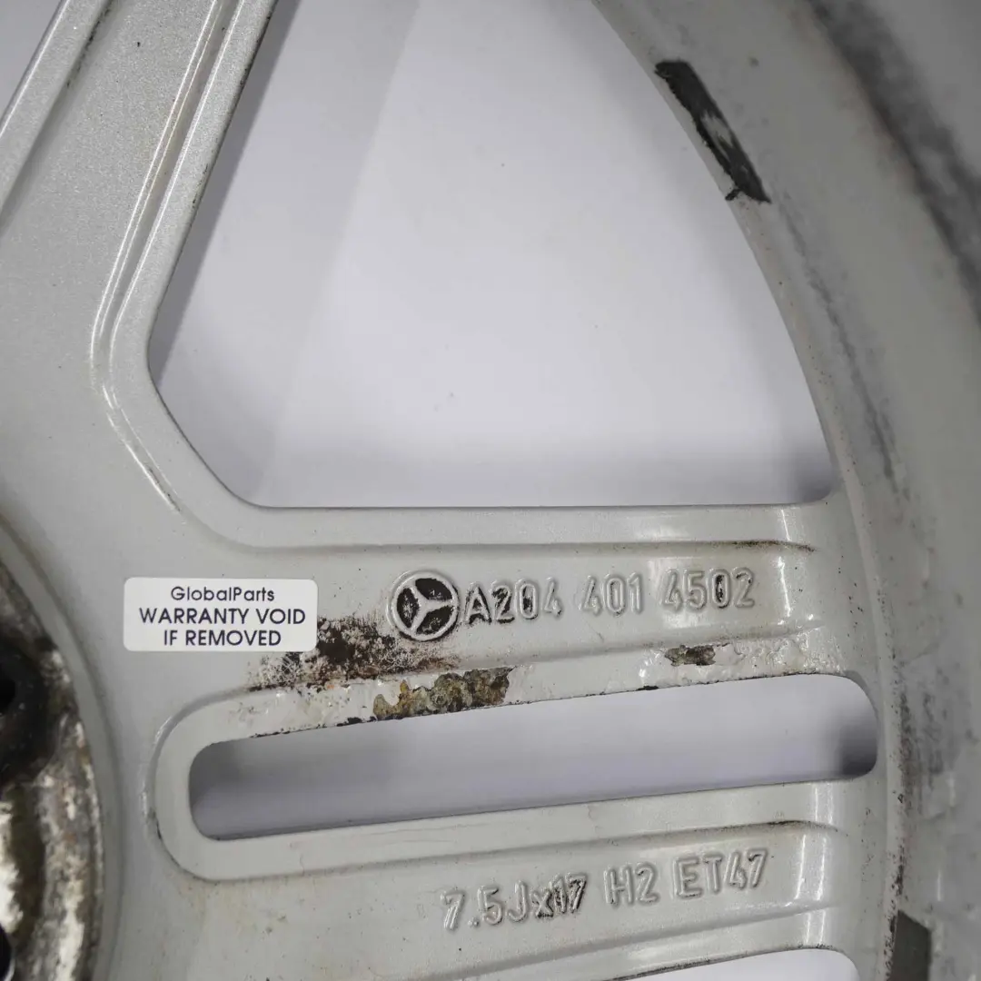 Jante alliage à 6 doubles rayons 17" ET:47 7,5J pour Mercedes W204 AMG à propos du numéro de pièce A2044014502 Mercedes W204 AMG Jante alliage à 6 doubles rayons 17" ET:47 7,5J - SKU A2044014502 - Numéro de pièce A2044014502