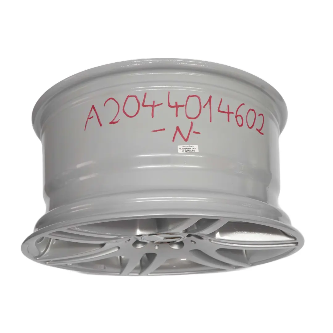 Cerchi In Lega A Doppio Raggio 17" Et:58 8,5J per Mercedes W204 Amg con numero di parte A2044014602 Mercedes W204 Amg Cerchi In Lega A Doppio Raggio 17" Et:58 8,5J - SKU A2044014602 - Numero di parte A2044014602