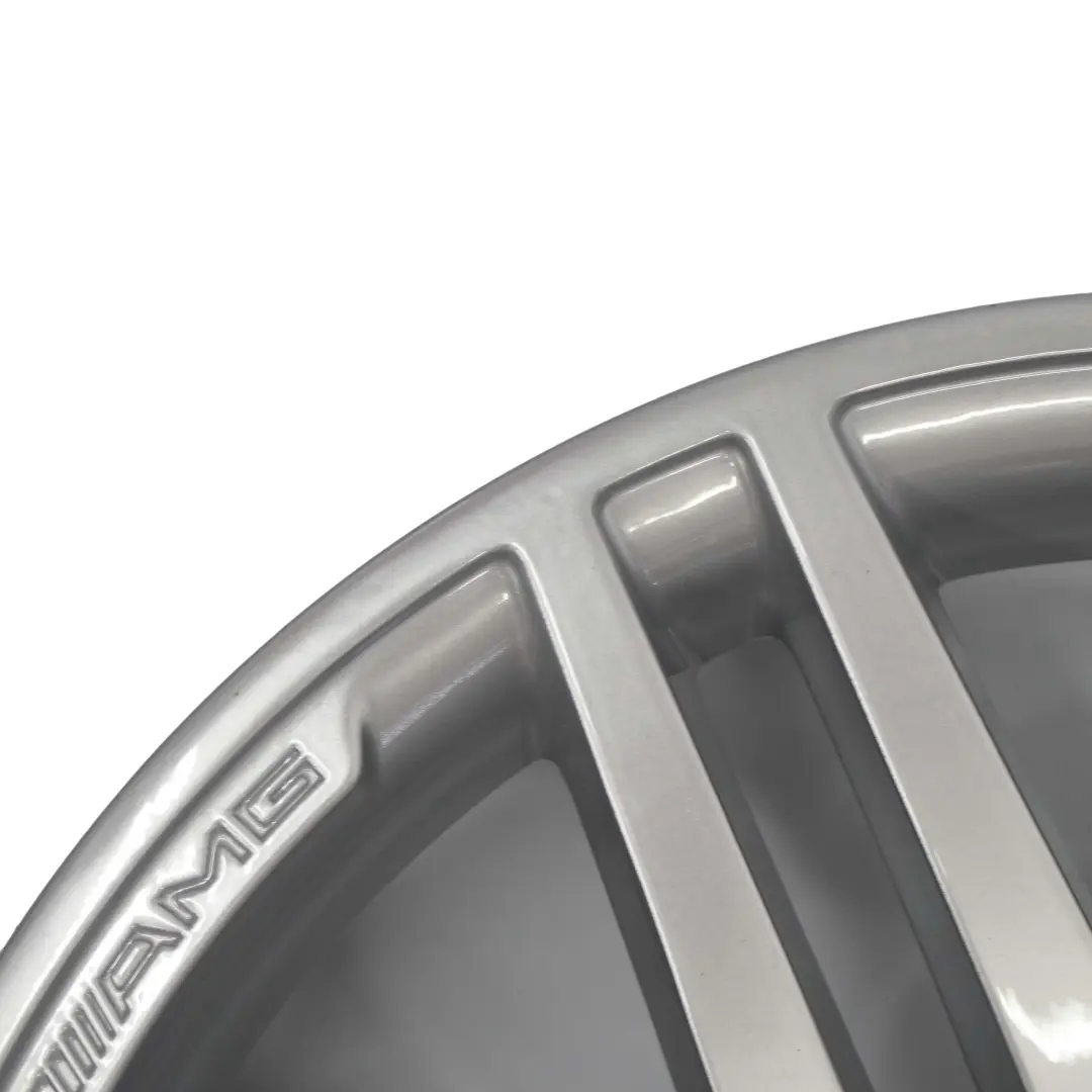 Double-Spoke Alloy Wheel Rim 17 to Mercedes W204 AMG 6 with Part number A2044014602 Mercedes W204 AMG 6 Double-Spoke Alloy Wheel Rim 17 - SKU A2044014602 - Part number A2044014602