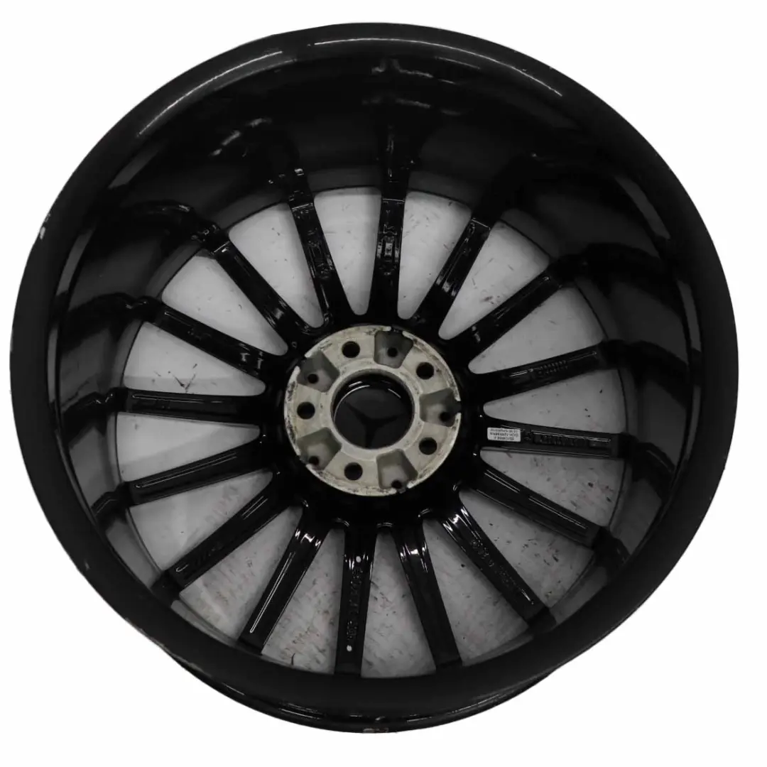 Cerchio ruota Mercedes W204 C63 AMG in lega 17 fori 19" 10J ET:54 per con numero di parte A2044014902 Cerchio ruota Mercedes W204 C63 AMG in lega 17 fori 19" 10J ET:54 - SKU A2044014902-1 - Numero di parte A2044014902