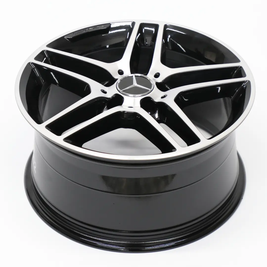 cerchio posteriore lega 17" 8.5J ET:58 5 doppie razze per Mercedes W204 con numero di parte A2044019702 Mercedes W204 cerchio posteriore lega 17" 8.5J ET:58 5 doppie razze - SKU A2044019702 - Numero di parte A2044019702