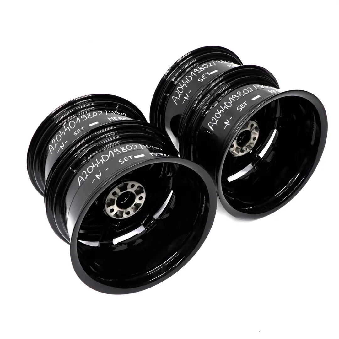 Set complet 4x jante en alliage 18" AMG 7 Spoke Mercedes W204 - SKU A2044019802/A2044019902 - Numéro de pièce A2044019802/A2044019902