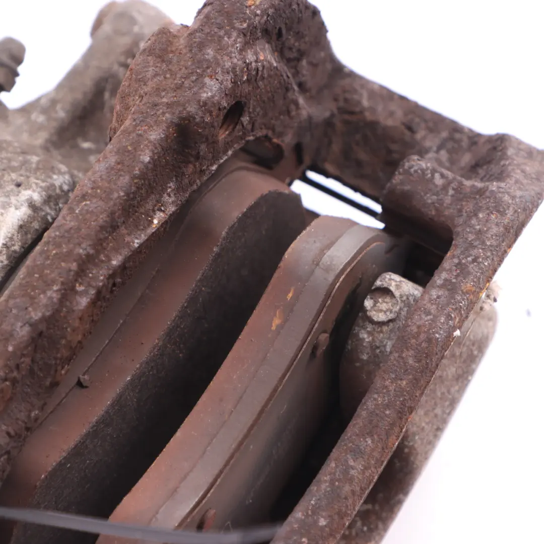 Etrier de frein avant gauche Frein de roue TRW 288X25 pour Mercedes W204 à propos du numéro de pièce A2044212181 Mercedes W204 Etrier de frein avant gauche Frein de roue TRW 288X25 - SKU A2044212181 - Numéro de pièce A2044212181