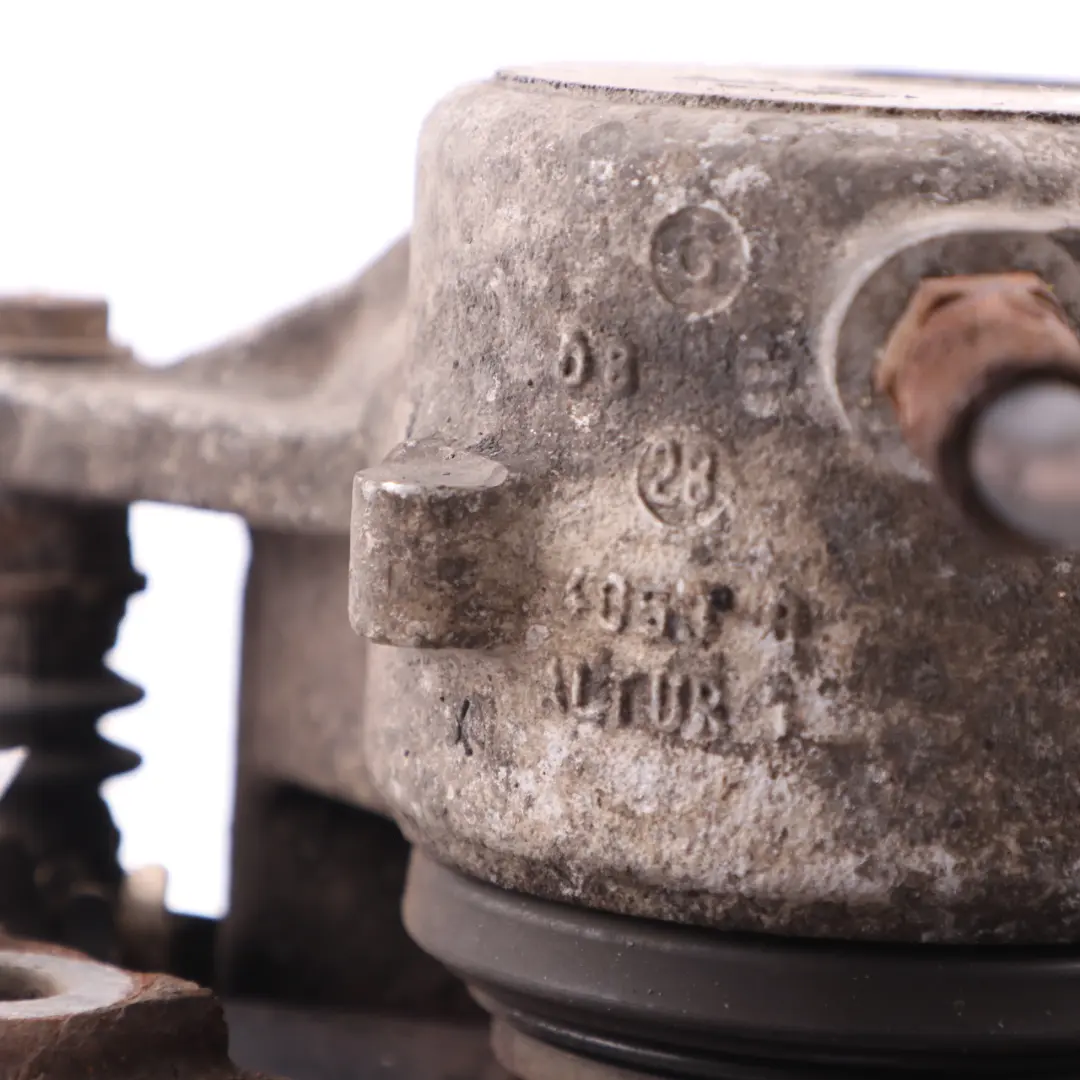 Bremssattel Vorne Links Radbremse TRW 288X25 für Mercedes W204 mit Teilenummer A2044212181 Mercedes W204 Bremssattel Vorne Links Radbremse TRW 288X25 - SKU A2044212181 - Teilenummer A2044212181