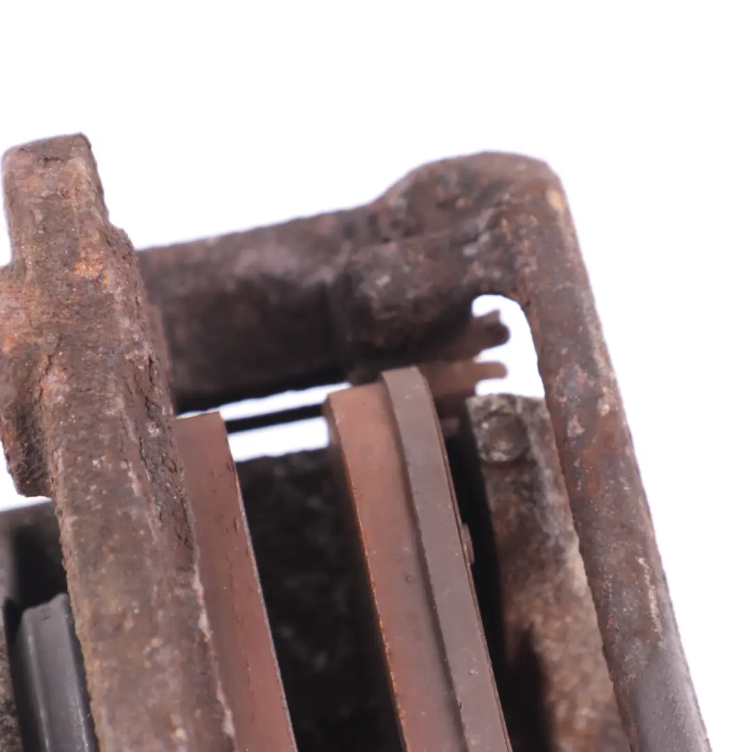 Pinza freno anteriore destra ruota freno TRW 288X25 per Mercedes W204 con numero di parte A2044212281 Mercedes W204 Pinza freno anteriore destra ruota freno TRW 288X25 - SKU A2044212281 - Numero di parte A2044212281