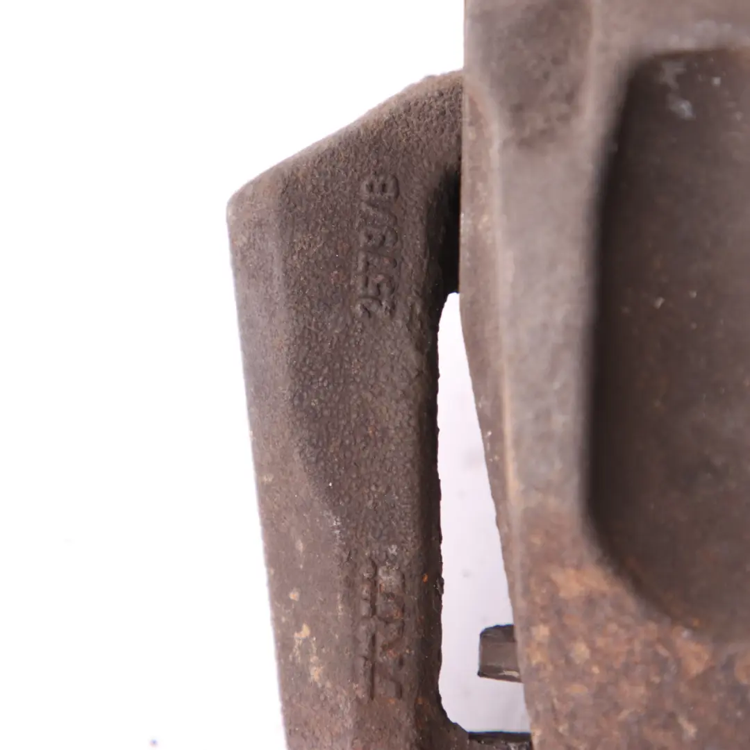 Mercedes W204 W212 Pinza Freno Delantero Izquierdo Rueda Freno AMG - SKU A2044213581-1 - Número de pieza A2044213581