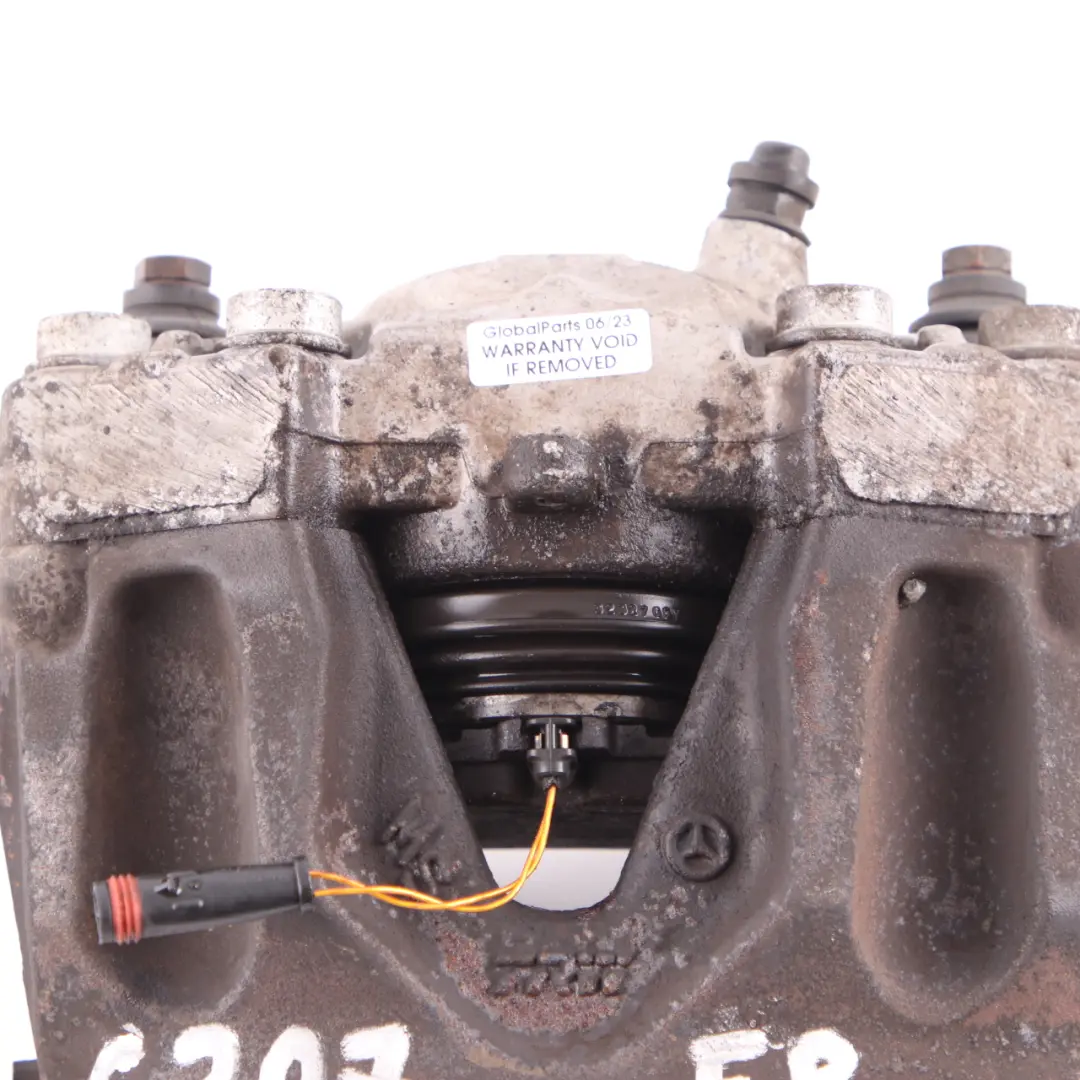 Étrier De Frein Avant Droit TRW pour Mercedes W204 W212 à propos du numéro de pièce A2044213681 Mercedes W204 W212 Étrier De Frein Avant Droit TRW - SKU A2044213681 - Numéro de pièce A2044213681