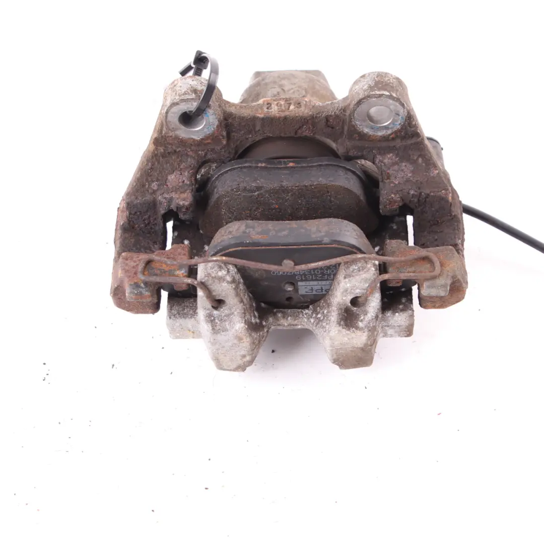 Pinza freno posteriore destra Unità freno ruota per Mercedes W204 con numero di parte A2044231881 Mercedes W204 Pinza freno posteriore destra Unità freno ruota - SKU A2044231881 - Numero di parte A2044231881