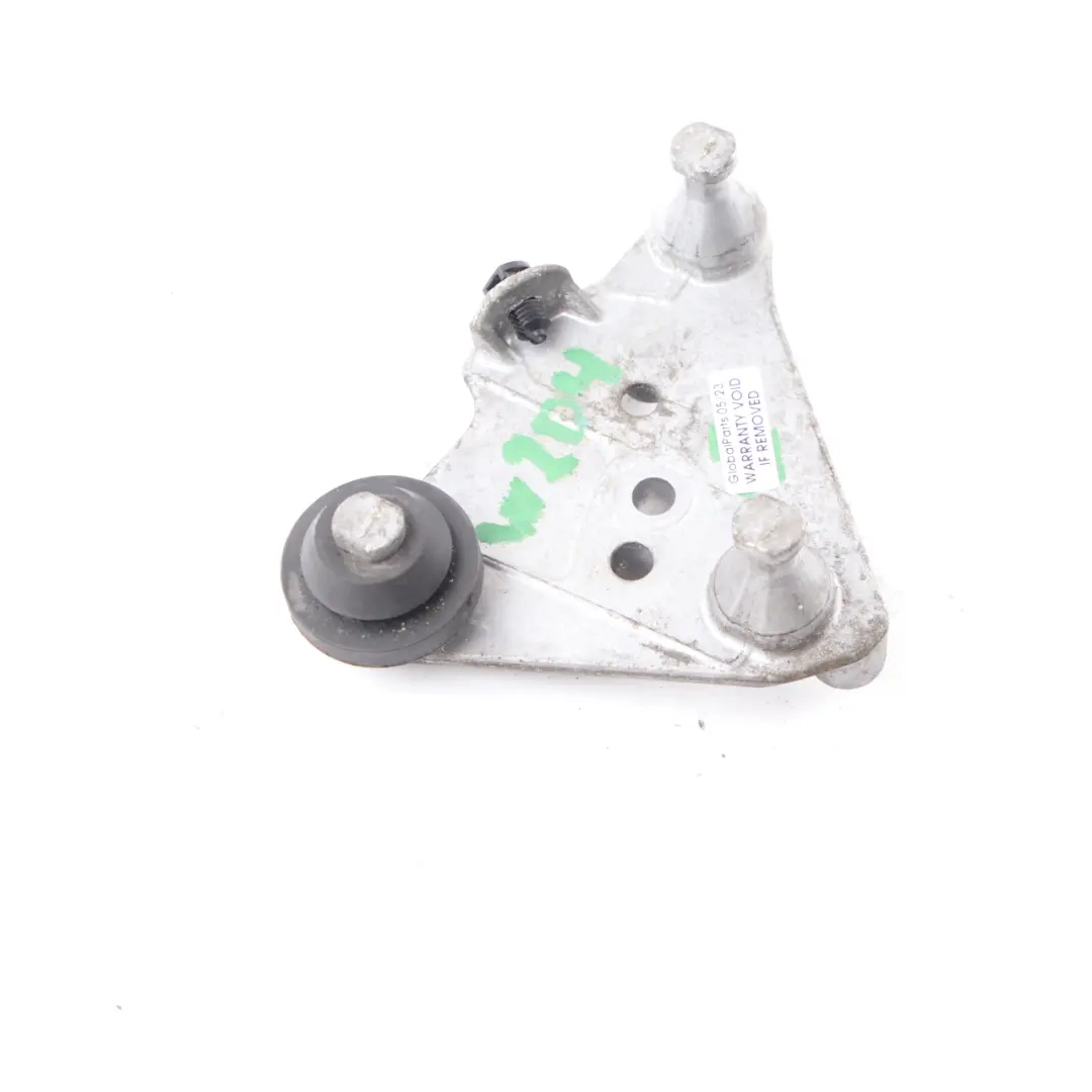 Mercedes W204 S204 Uchwyt Łapa Mocowanie Uchwyt Pompy ABS - SKU A2044300010 - Numer Części A2044300010