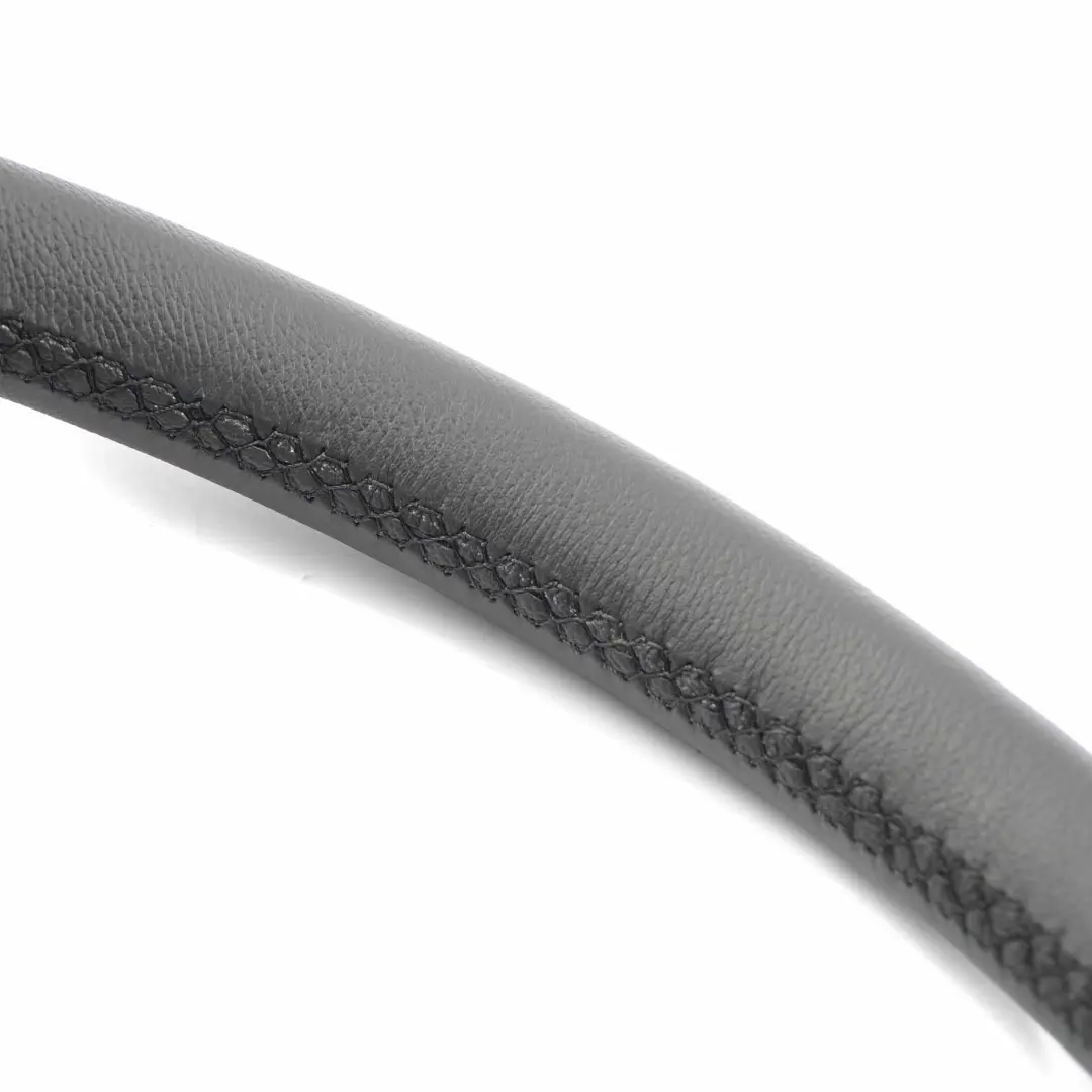 NEU Schwarz Leder Lenkrad Ledenlenkrad mit Schwarz Fäd für Mercedes C-Class W204 mit Teilenummer A2044600303 Mercedes C-Class W204 NEU Schwarz Leder Lenkrad Ledenlenkrad mit Schwarz Fäd - SKU A2044600303-2 - Teilenummer A2044600303