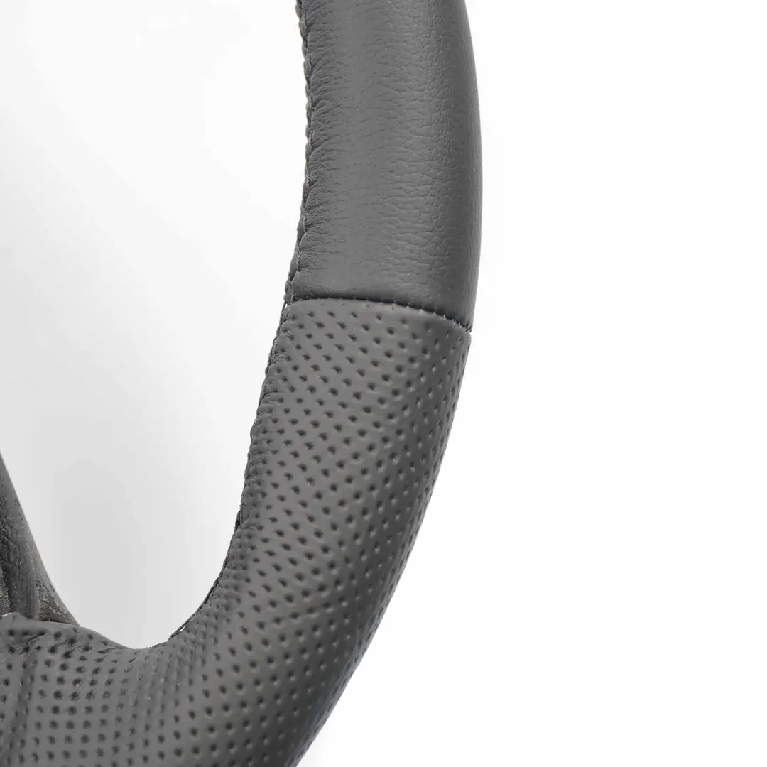 Nuova Pelle Nera Volante con Fili Nere Mercedes W204 - SKU A2044601203-2 - Numero di parte A2044601203