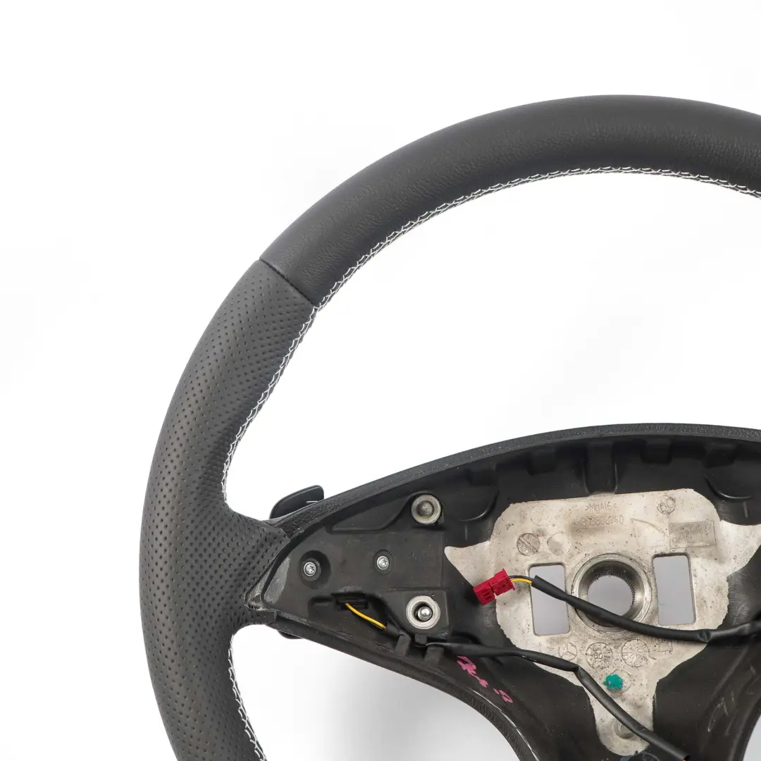 Mercedes-Benz W204 NEU Leder Schwarz Sport Lenkrad Schaltwippen Weiße Fäden für mit Teilenummer A2044602703 Mercedes-Benz W204 NEU Leder Schwarz Sport Lenkrad Schaltwippen Weiße Fäden - SKU A2044602703-1 - Teilenummer A2044602703