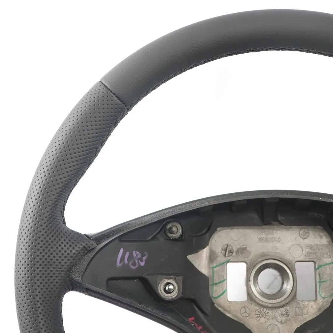 Mercedes W204 NEU Schwarz Leder Lederlenkrad Lenkrad Schwarz Fäden - SKU A2044603203-1 - Teilenummer A2044603203