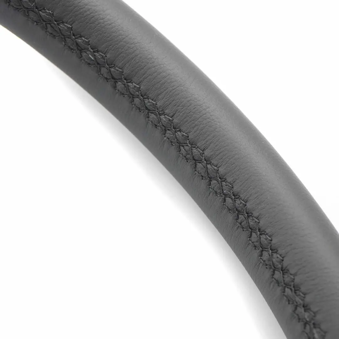 Mercedes-Benz W204 NEU Leder Schwarz Sport Lenkrad Schaltwippen Schwarz Fäden für mit Teilenummer A2044603303 Mercedes-Benz W204 NEU Leder Schwarz Sport Lenkrad Schaltwippen Schwarz Fäden - SKU A2044603303-1 - Teilenummer A2044603303