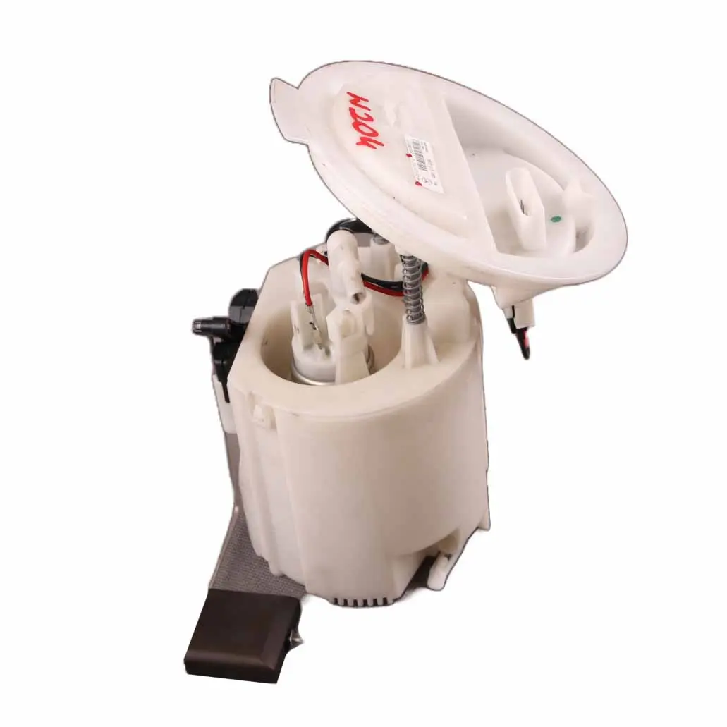 Pompa carburante Mercedes W204 W212 M271 Sensore unità di consegna destra per con numero di parte A2044700294 Pompa carburante Mercedes W204 W212 M271 Sensore unità di consegna destra - SKU A2044700294 - Numero di parte A2044700294