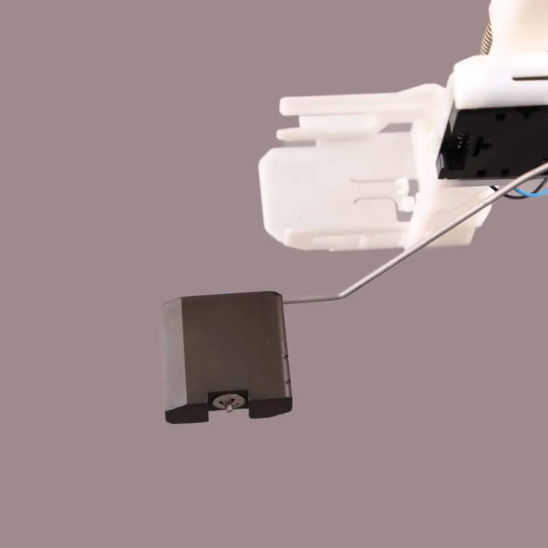 Pompa carburante Diesel Sender Modulo Unità controllo per Mercedes W204 C207 con numero di parte A2044700694 Mercedes W204 C207 Pompa carburante Diesel Sender Modulo Unità controllo - SKU A2044700694 - Numero di parte A2044700694