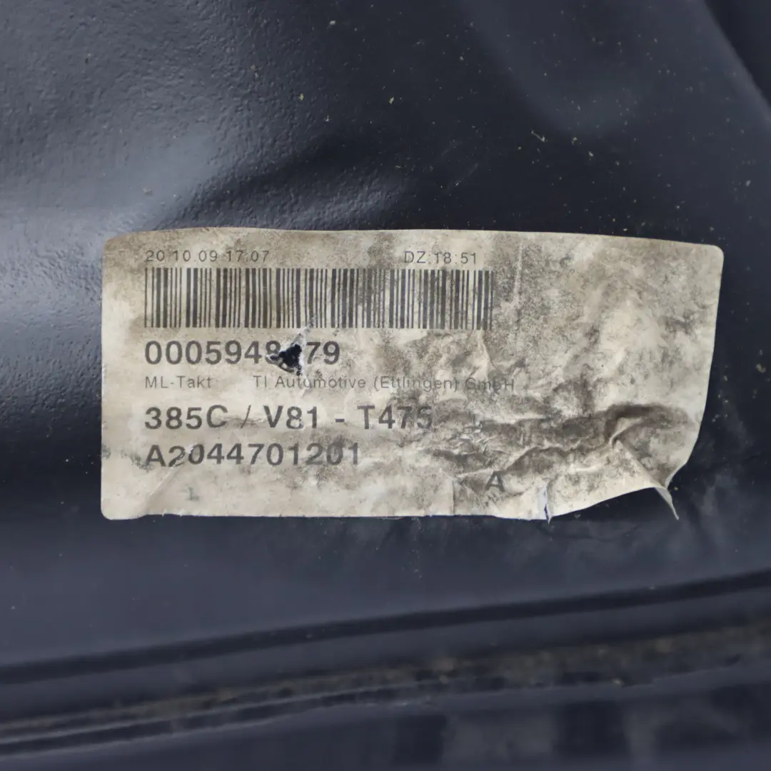 Kompletter Kraftstofftank Diesel 66L A2044703802 für Mercedes W204 mit Teilenummer A2044703702 Mercedes W204 Kompletter Kraftstofftank Diesel 66L A2044703802 - SKU A2044703702 - Teilenummer A2044703702