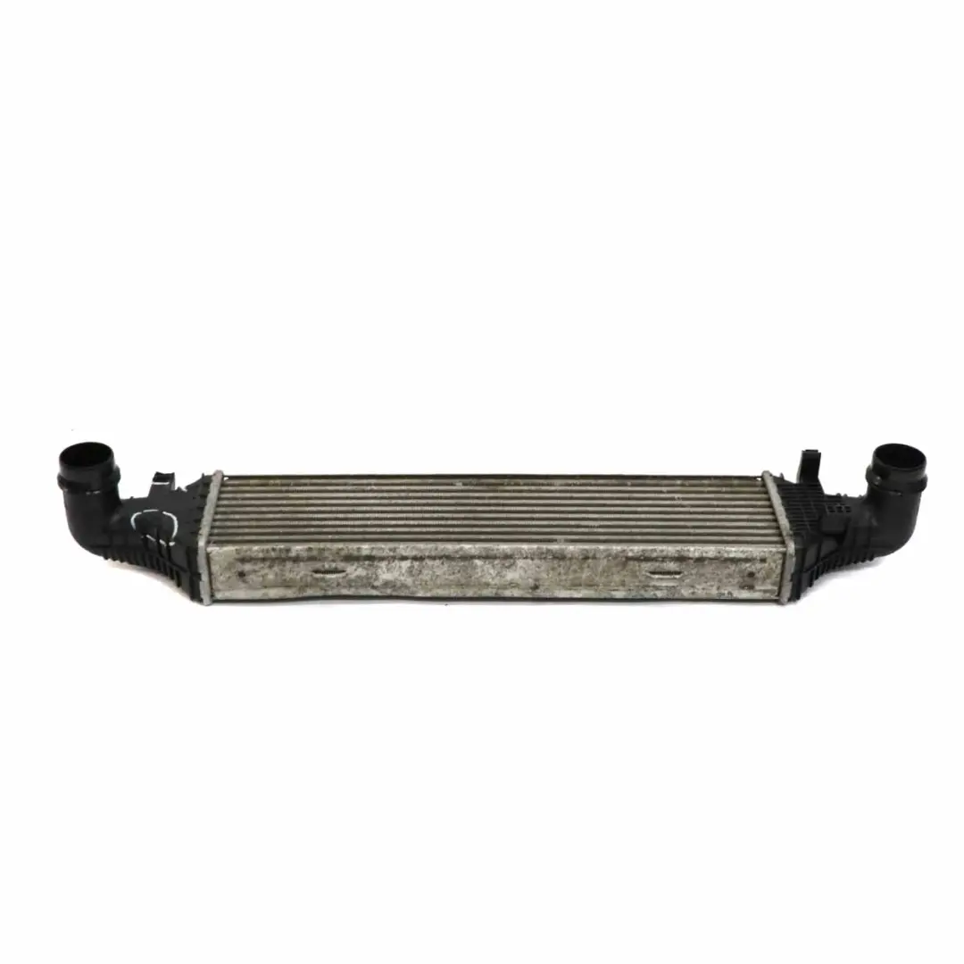 Enfriador aire carga Radiador Diesel OM651 para Mercedes W204 Intercooler con número de pieza A2045000200 Mercedes W204 Intercooler Enfriador aire carga Radiador Diesel OM651 - SKU A2045000200-1 - Número de pieza A2045000200