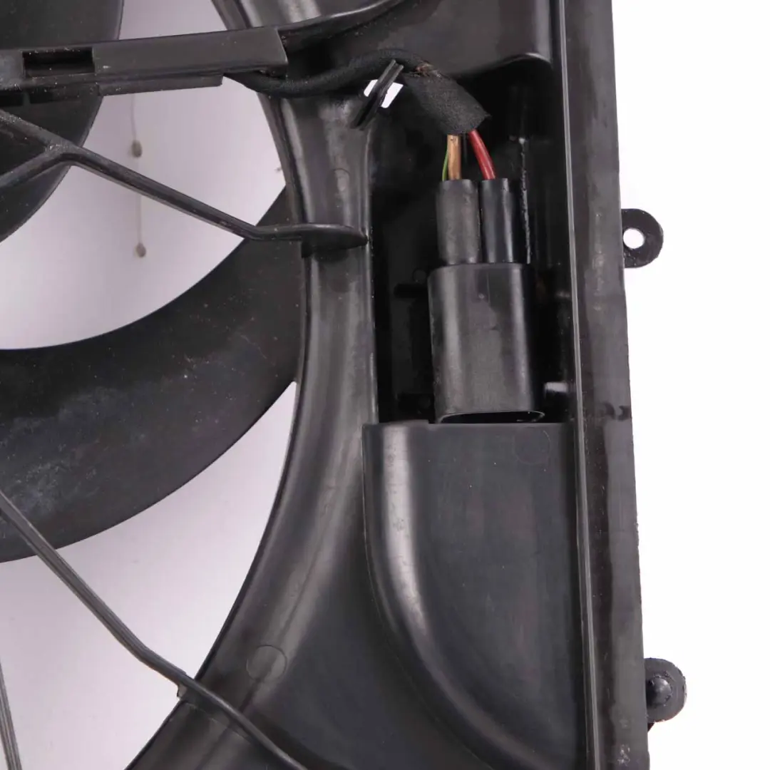 Mercedes W204 W212 Ventola Radiatore Motore Raffreddamento Sindone - SKU A2045000293 - Numero di parte A2045000293