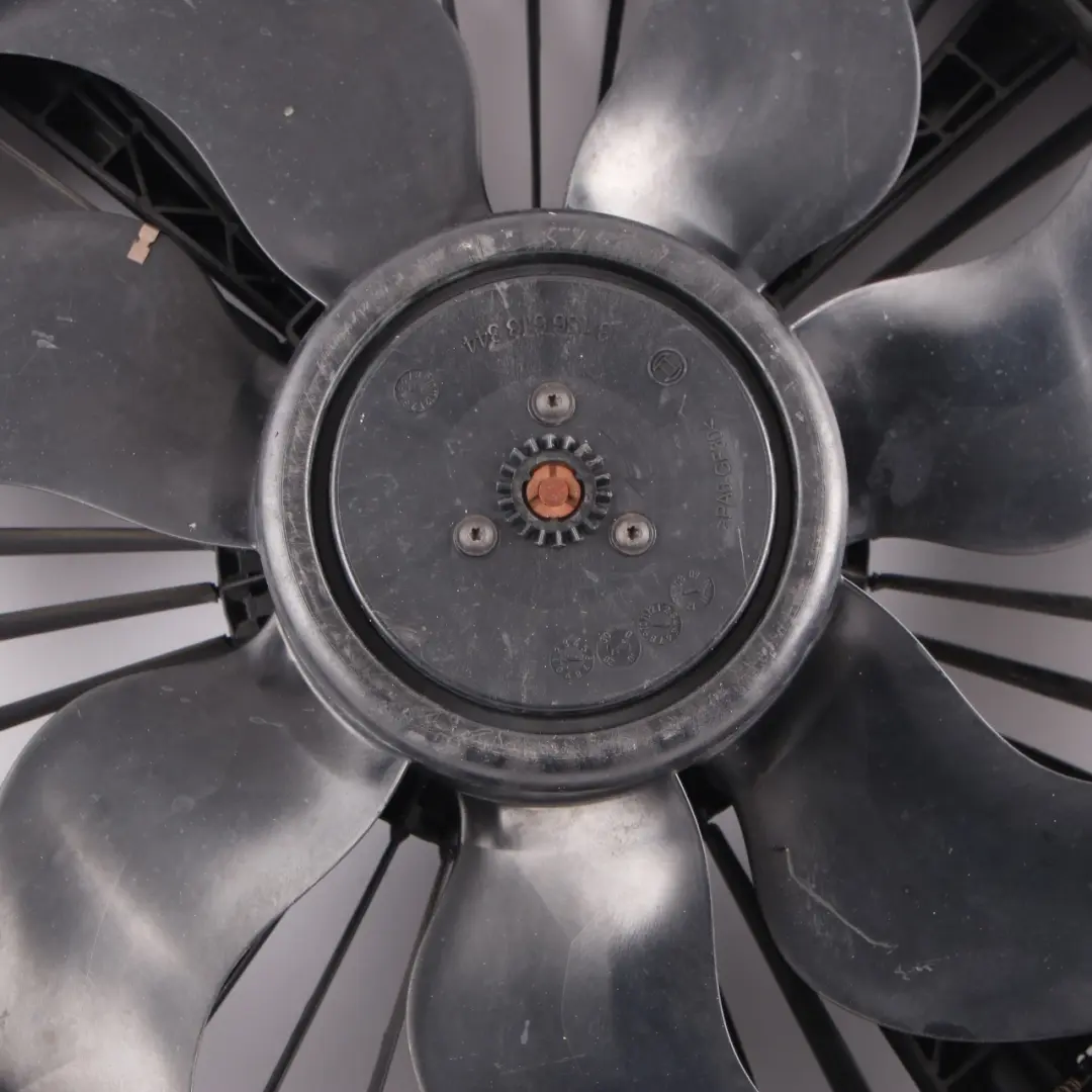  Ventilador Mercedes W204 W212 Radiador Motor Carenado - SKU A2045000393-1 - Número de pieza A2045000393