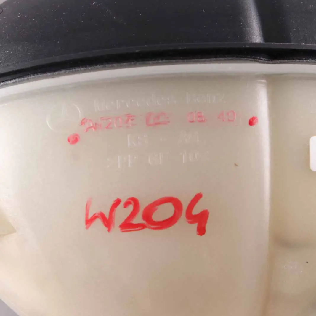 Réservoir d'expansion liquide refroidissement pour Mercedes W212 à propos du numéro de pièce A2045000849 Mercedes W212 Réservoir d'expansion liquide refroidissement - SKU A2045000849 - Numéro de pièce A2045000849