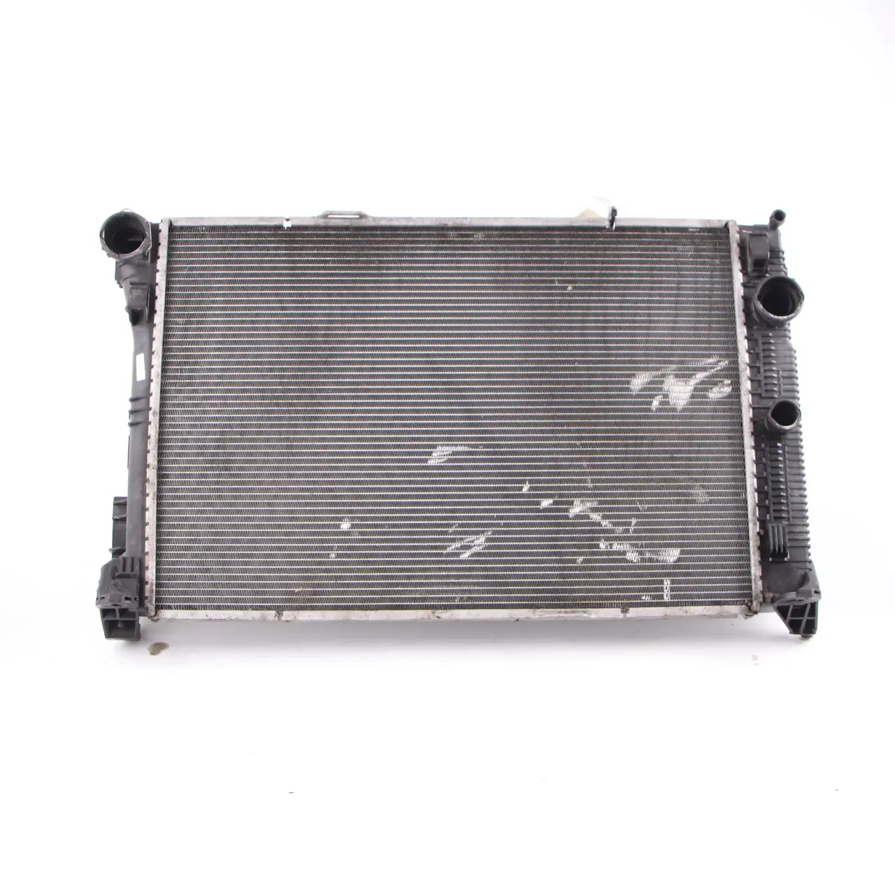 Mercedes W204 W207 C218 Radiatore di raffreddamento del motore A2045003703