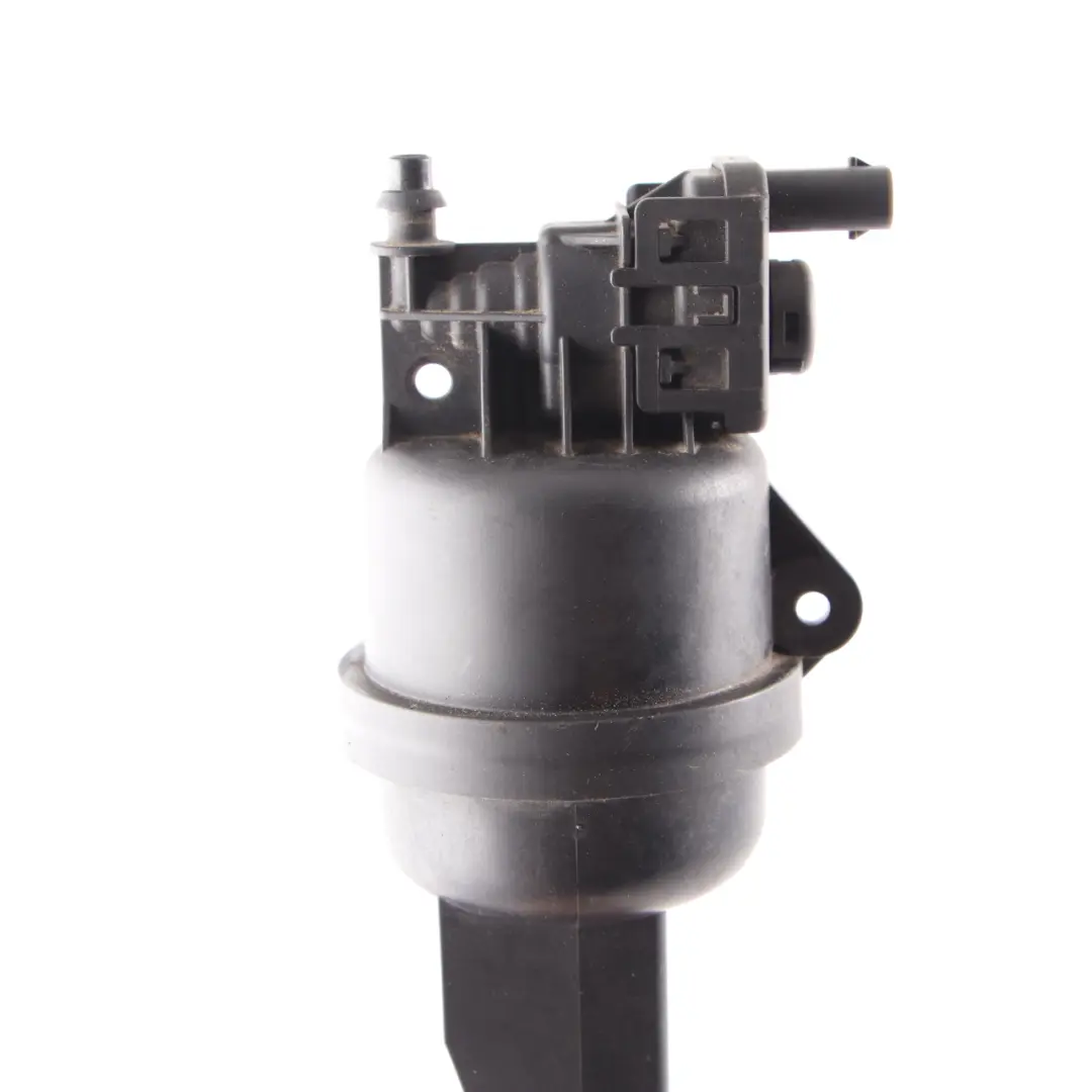  Attuatore Ventola Radiatore Mercedes W204 W212 Box Valvola Vuoto - SKU A2045010106 - Numero di parte A2045010106