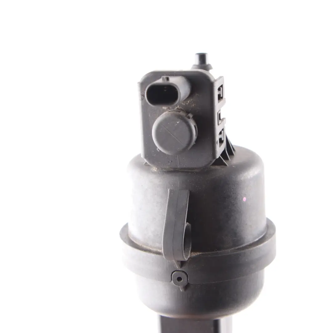 Radiator Fan Actuator Mercedes W204 W212 Vacuum Valve Box to with Part number A2045010106 Radiator Fan Actuator Mercedes W204 W212 Vacuum Valve Box - SKU A2045010106 - Part number A2045010106