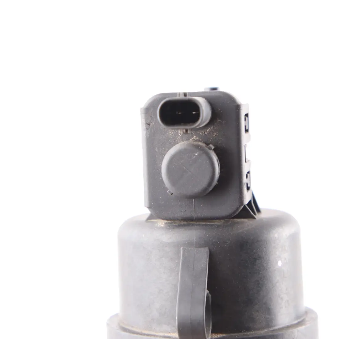 Radiator Fan Actuator Mercedes W204 W212 Vacuum Valve Box to with Part number A2045010106 Radiator Fan Actuator Mercedes W204 W212 Vacuum Valve Box - SKU A2045010106 - Part number A2045010106