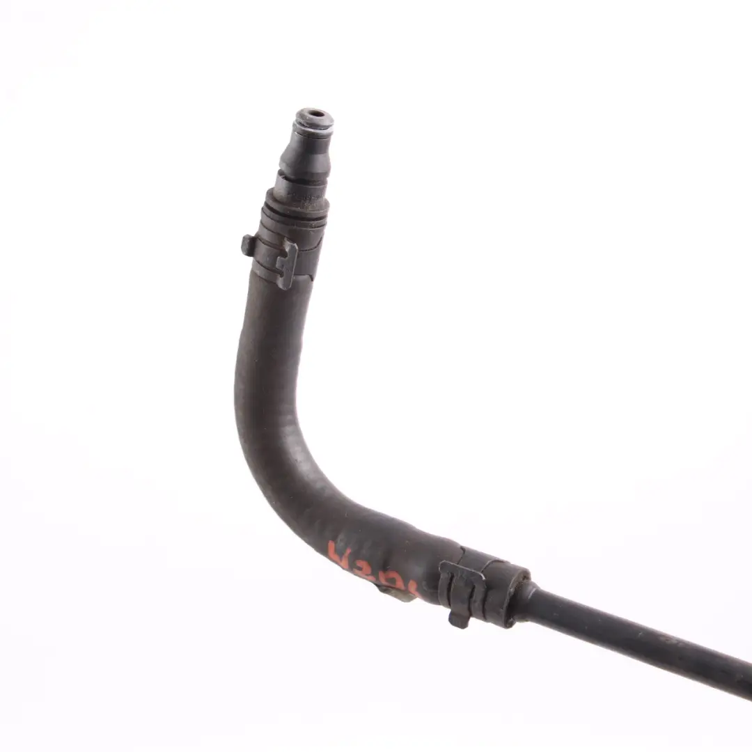 Tuyau d'expansion du réservoir moteur pour Mercedes W204 à propos du numéro de pièce A2045010125 Mercedes W204 Tuyau d'expansion du réservoir moteur - SKU A2045010125 - Numéro de pièce A2045010125