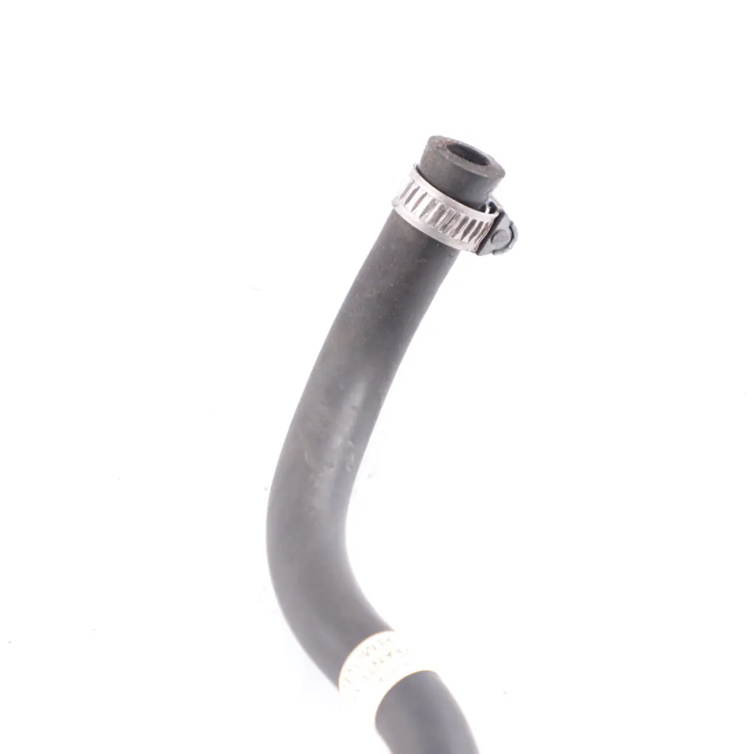 OM642 Manguera Refrigerante Depósito Expansión para Mercedes W204 con número de pieza A2045010325 Mercedes W204 OM642 Manguera Refrigerante Depósito Expansión - SKU A2045010325 - Número de pieza A2045010325