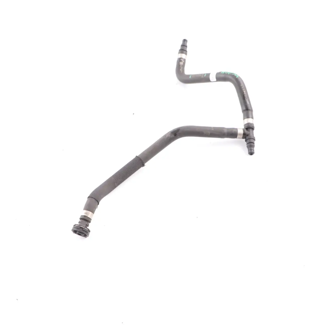 Mercedes W204 C207 Tuyau l'air libre pour radiateur moteur essence - SKU A2045013225 - Numéro de pièce A2045013225