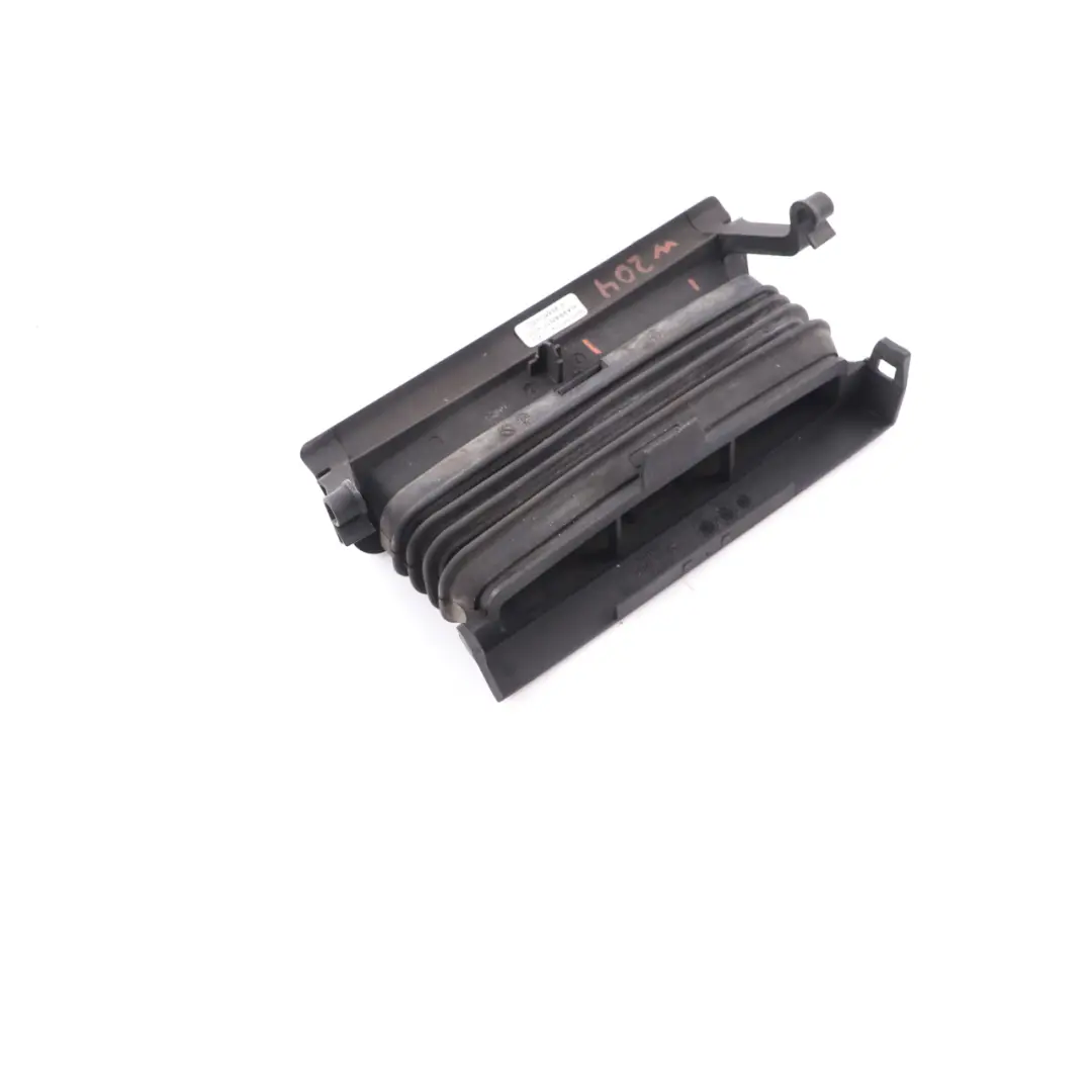 Canal De Guidage De Conduit D'Air Diesel Mercedes W204 OM642 pour à propos du numéro de pièce A2045050261 Canal De Guidage De Conduit D'Air Diesel Mercedes W204 OM642 - SKU A2045050261 - Numéro de pièce A2045050261