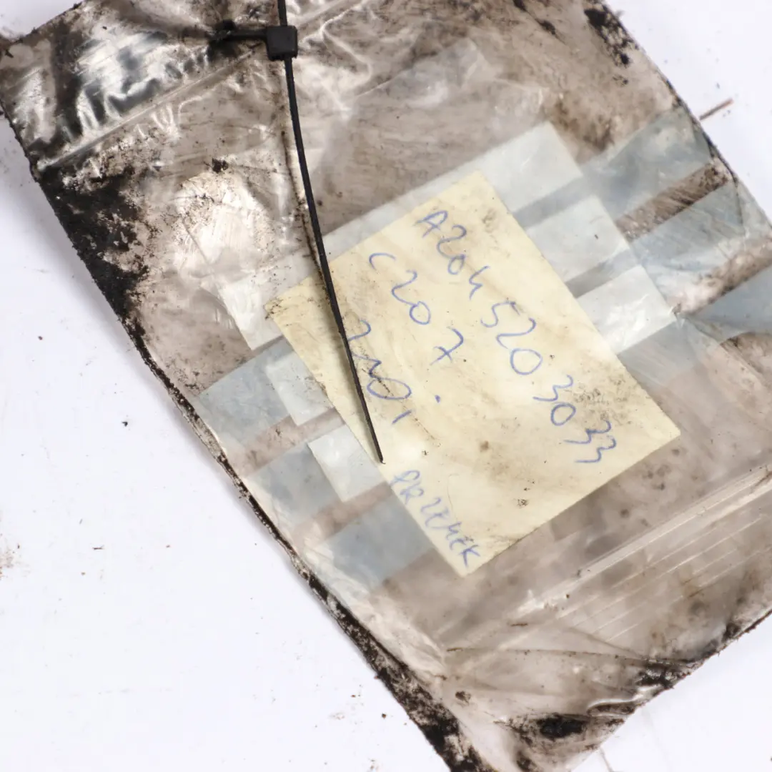 W207 Osłona Podwozia A2045203323 do Mercedes W204 o numerze A2045203023 Mercedes W204 W207 Osłona Podwozia A2045203323 - SKU A2045203023-1 - Numer Części A2045203023