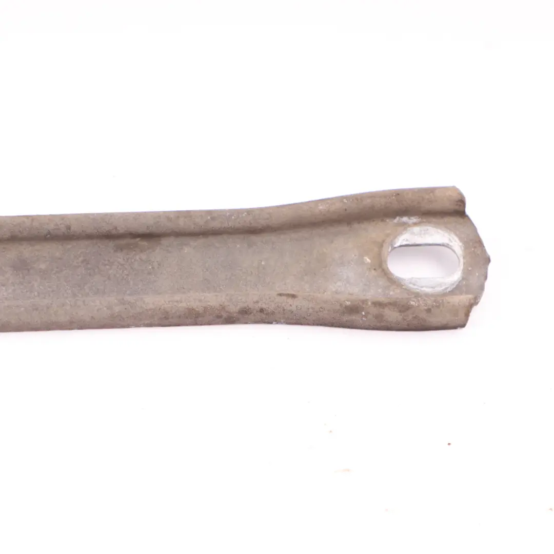 W207 Puntone Irrigidimento Barra Supporto Sottoscocca per Mercedes W204 con numero di parte A2045241147 Mercedes W204 W207 Puntone Irrigidimento Barra Supporto Sottoscocca - SKU A2045241147-1 - Numero di parte A2045241147