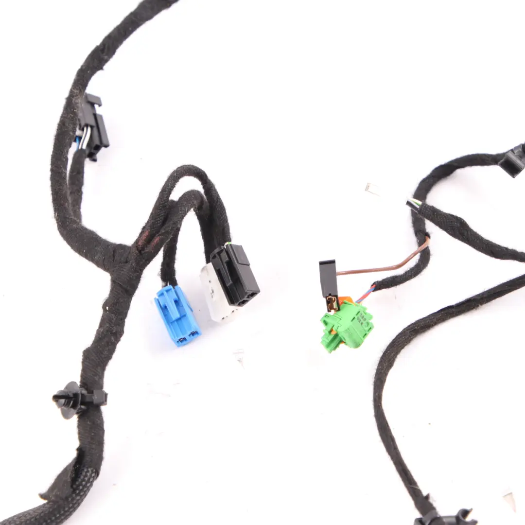 Przewód wiązki kabli fotela do Mercedes W204 o numerze A2045401706 Mercedes W204 Przewód wiązki kabli fotela - SKU A2045401706 - Numer Części A2045401706